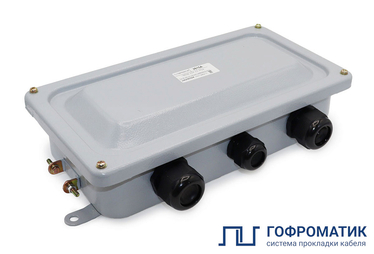 Коробка соединительная КС-20 У2 IP54 пластиковый ввод ГОФРОМАТИК - Электротема - Интернет-магазин электромонтажных изделий и электрооборудования в Екатеринбурге